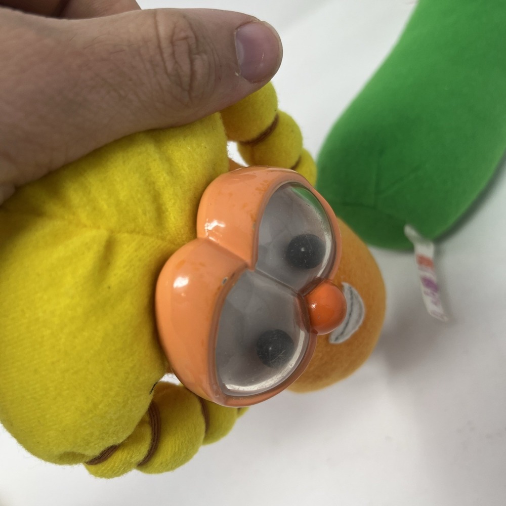 Veggie Tales Plush Googly Eyes Rattle Fisher Price Big Idea Lot (4) Bob Larry - Picture 8 of 9